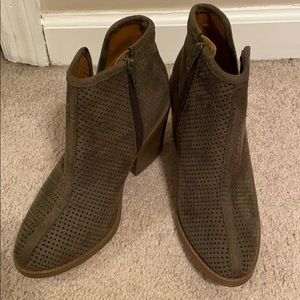 Olive booties